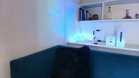 Cami online show from 11-30-25, 07:45