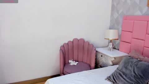 Snapshot of sagitariuuuss chatting on 01-05-25, 03:53 Cattleya online show from 01-05-25, 03:53