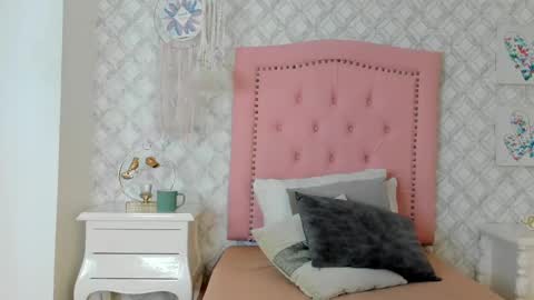 Snapshot of sagitariuuuss chatting on 03-04-25, 11:40 Cattleya online show from 03-04-25, 11:40