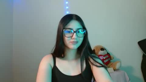 Sahaliefox  online show from 09-27-25, 06:02