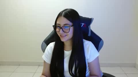 Sahaliefox  online show from 01-09-26, 08:10