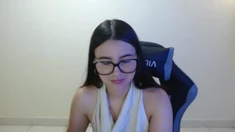 Sahaliefox  online show from 02-14-26, 02:25