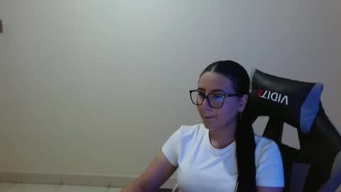 Sahaliefox  online show from 02-23-26, 08:06