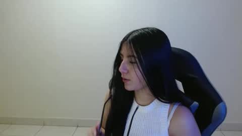 Snapshot of sahaliefox_ chatting on 05-28-26, 09:12 Sahaliefox online show from 05-28-26, 09:12