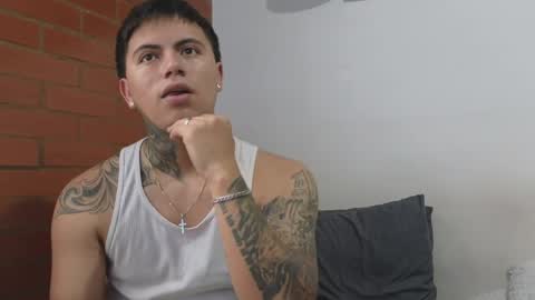 Snapshot of sahara_n_thiago chatting on 05-27-26, 11:51 Sahara y Thiago online show from 05-27-26, 11:51