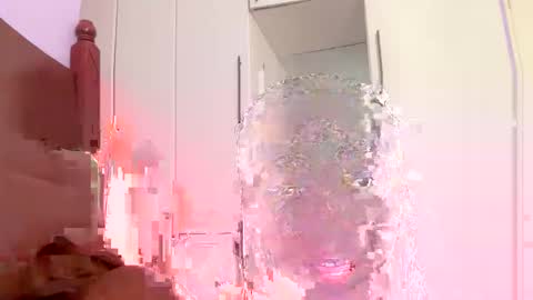 Snapshot of sahara_shine chatting on 12-01-25, 01:16 cutie maya online show from 12-01-25, 01:16