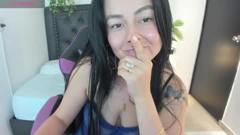 sahara reid online show from 10-23-25, 04:12