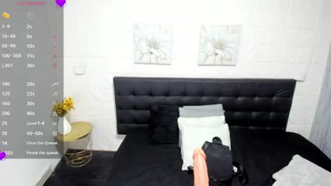 Snapshot of sahiira_s chatting on 06-25-26, 11:04 SAHIRA online show from 06-25-26, 11:04