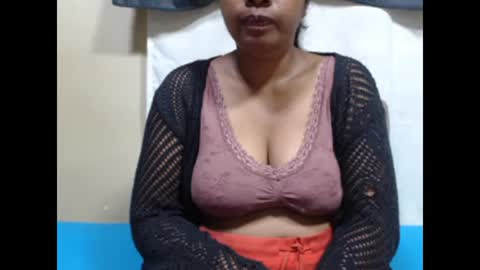 Snapshot of sahobelle chatting on 06-02-26, 02:02 sahobelle online show from 06-02-26, 02:02