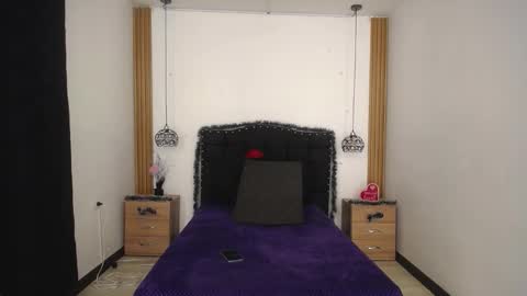 Snapshot of sahory_art chatting on 12-18-25, 05:41 sara online show from 12-18-25, 05:41