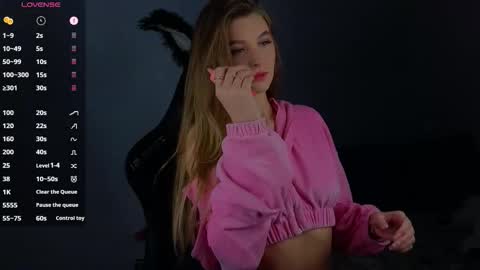 Snapshot of saillise chatting on 02-11-26, 11:54 Sofia online show from 02-11-26, 11:54