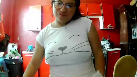 Snapshot of sailor_ruby7 chatting on 04-25-26, 07:22 ruby chocoholic cakeholic coffeeholic cookieholic online show from 04-25-26, 07:22