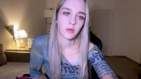 Snapshot of sailormoon666_ chatting on 02-19-25, 05:06 Sofia online show from 02-19-25, 05:06