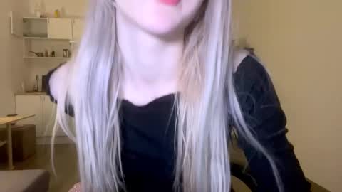 Snapshot of sailormoon666_ chatting on 02-25-25, 09:57 Sofia online show from 02-25-25, 09:57