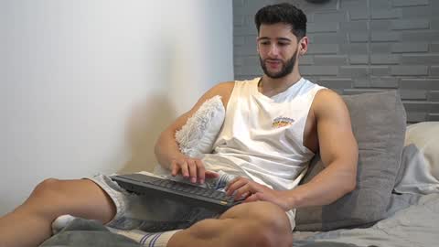 saimon  online show from 01-14-25, 04:08