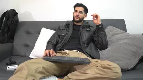 saimon  online show from 12-14-25, 06:01