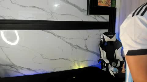 Juan online show from 11-28-25, 11:02