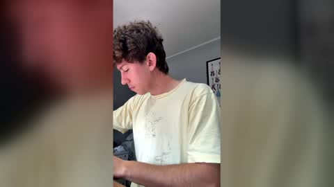 Snapshot of saint_nott chatting on 04-19-26, 03:33 saint_nott online show from 04-19-26, 03:33