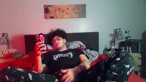 Snapshot of saintscurse chatting on 03-09-25, 05:44 Saintscurse online show from 03-09-25, 05:44