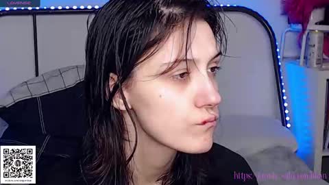 Snapshot of sakigamikan chatting on 12-22-24, 06:59 Kanra online show from 12-22-24, 06:59