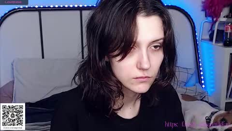 Snapshot of sakigamikan chatting on 12-25-24, 04:43 Kanra online show from 12-25-24, 04:43
