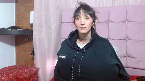 Sakura Skinny online show from 12-10-24, 01:11
