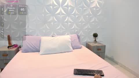 Snapshot of salem_rose01 chatting on 02-06-26, 09:51 salem_rose01 online show from 02-06-26, 09:51