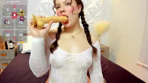 Snapshot of salem_rose01 chatting on 02-27-26, 08:53 salem_rose01 online show from 02-27-26, 08:53