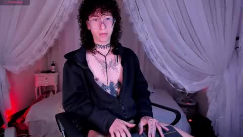 Sam online show from 02-04-26, 05:08