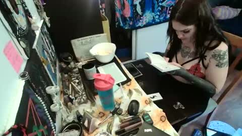 Snapshot of salemsslut chatting on 02-18-25, 06:37 salemsslut online show from 02-18-25, 06:37