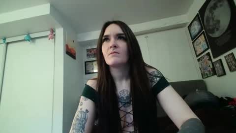 Snapshot of salemsslut chatting on 02-27-25, 03:05 salemsslut online show from 02-27-25, 03:05