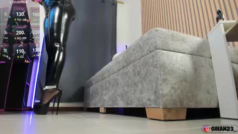 Snapshot of sali_g chatting on 01-19-25, 11:00 Sali G online show from 01-19-25, 11:00