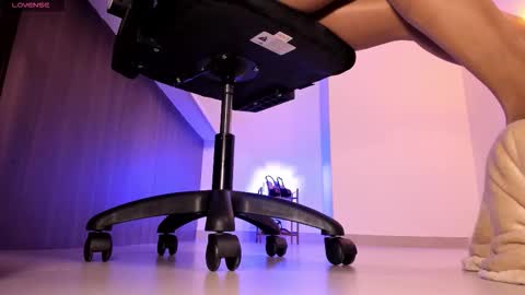 Snapshot of sali_g chatting on 09-13-25, 11:26 Sali G online show from 09-13-25, 11:26