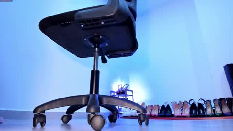 Snapshot of sali_g chatting on 10-14-25, 11:05 Sali G online show from 10-14-25, 11:05