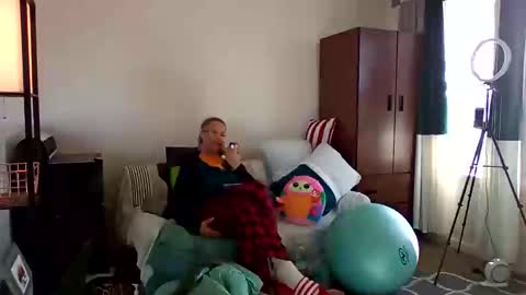 salis1981 online show from 03-01-25, 02:04