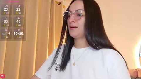 Silvia  online show from 07-18-26, 01:59
