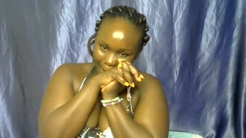 sally_bee1 online show from 07-15-26, 10:48