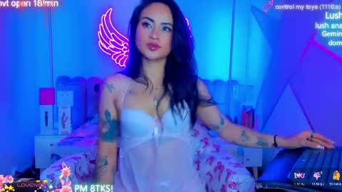 miss Sally online every night from 1am to 8am  Colombia time online show from 05-25-26, 09:10