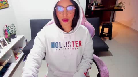 Snapshot of sallymaddoxx chatting on 02-25-25, 04:35 sallymaddoxx online show from 02-25-25, 04:35