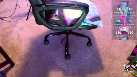 Snapshot of sallythesissyslut chatting on 10-19-25, 09:32 SissySally online show from 10-19-25, 09:32