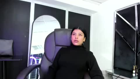 salmaportman_ online show from 09-26-25, 03:54