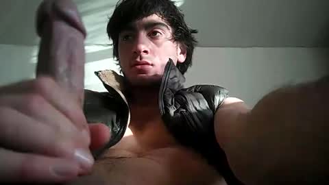 salmonman1305 online show from 12-26-24, 01:54