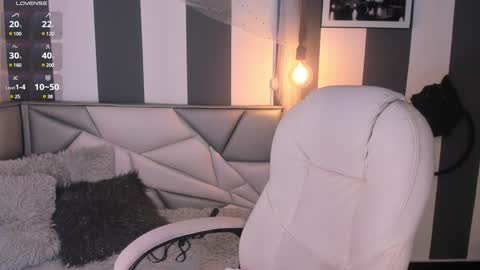 Snapshot of salome__evans chatting on 12-29-24, 12:34 salome__evans online show from 12-29-24, 12:34
