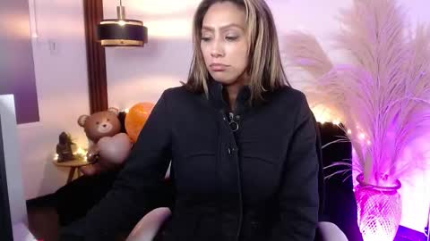 salome_drasin online show from 10-13-25, 03:39