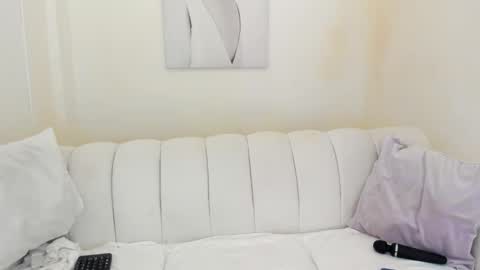 Snapshot of salome_velour chatting on 02-14-26, 11:51 Salome velour online show from 02-14-26, 11:51