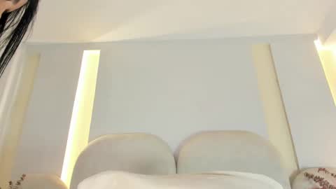   online show from 11-11-25, 09:04