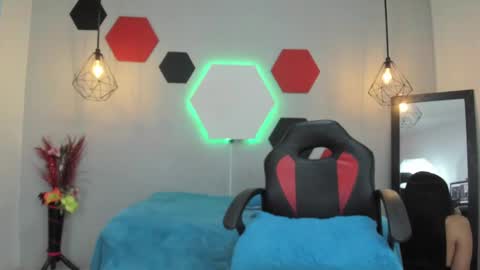 martina online show from 01-30-25, 05:52