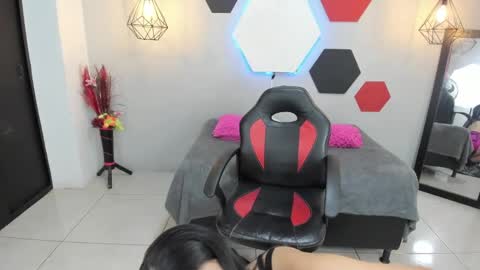 martina online show from 02-04-25, 03:22