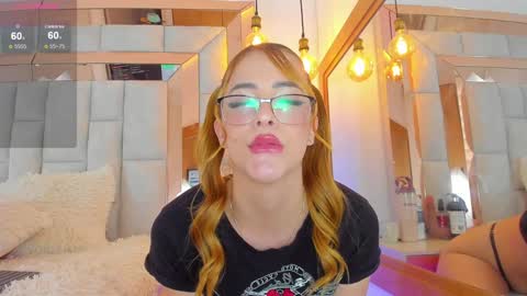 Snapshot of salomethompson1_ chatting on 01-24-25, 06:56 Salom online show from 01-24-25, 06:56