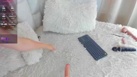 Snapshot of salomethompson1_ chatting on 09-18-25, 07:27 Salom online show from 09-18-25, 07:27